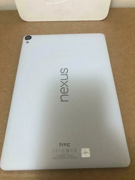 HTC Nexus 9 Tablet (8.9 inch 2GB Ram, 16GB Memory, Wi-Fi, Android v5.0) White